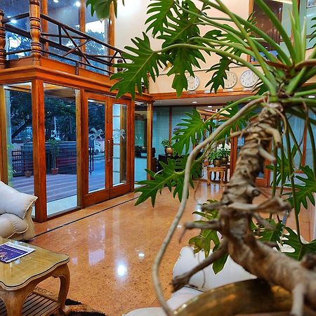 Hotel Presidency Kempegowda International Airport העיר בנגלור מראה חיצוני תמונה