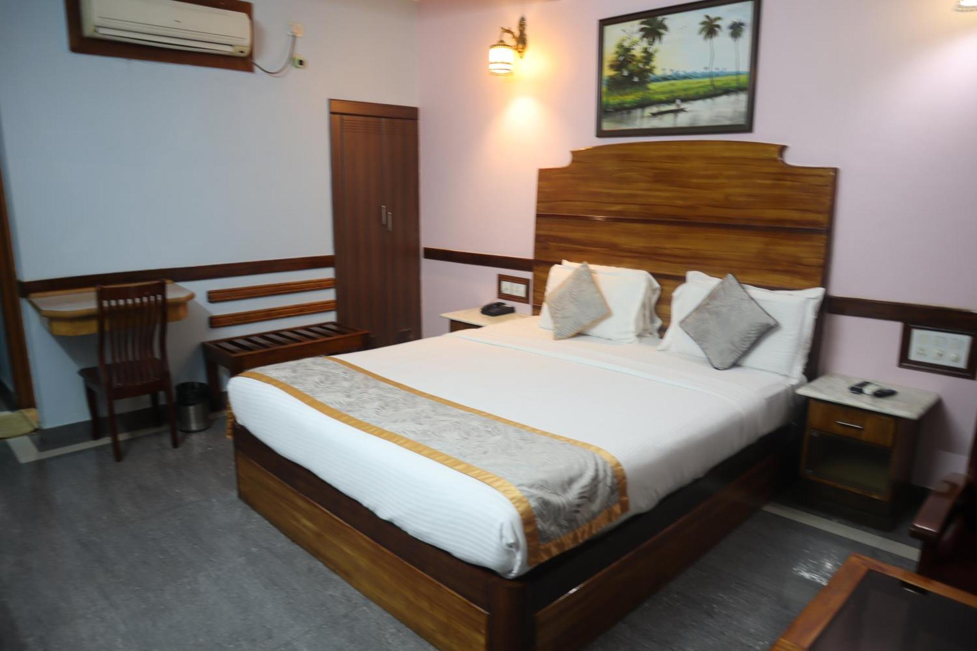 Hotel Presidency Kempegowda International Airport העיר בנגלור מראה חיצוני תמונה