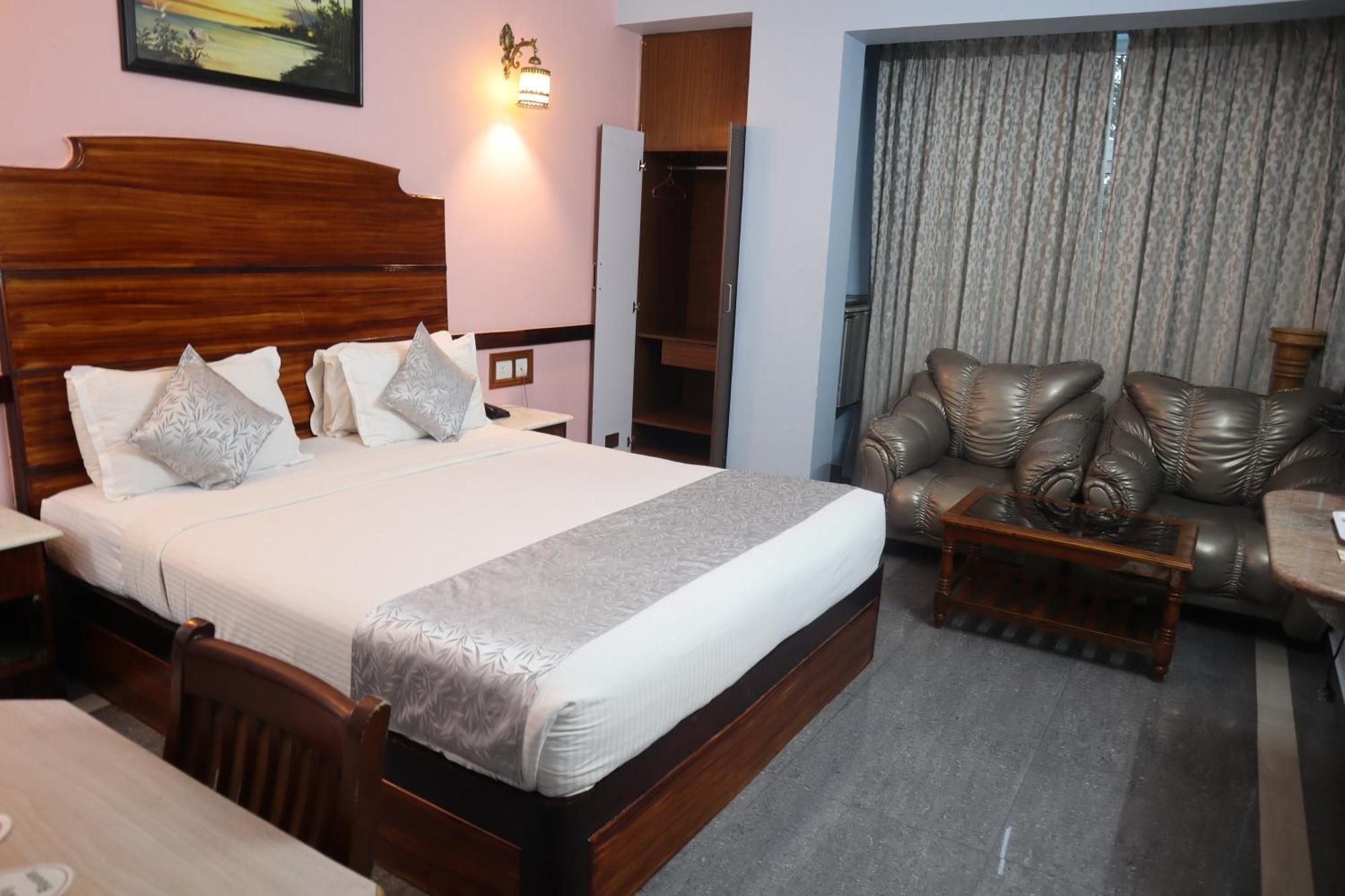 Hotel Presidency Kempegowda International Airport העיר בנגלור מראה חיצוני תמונה