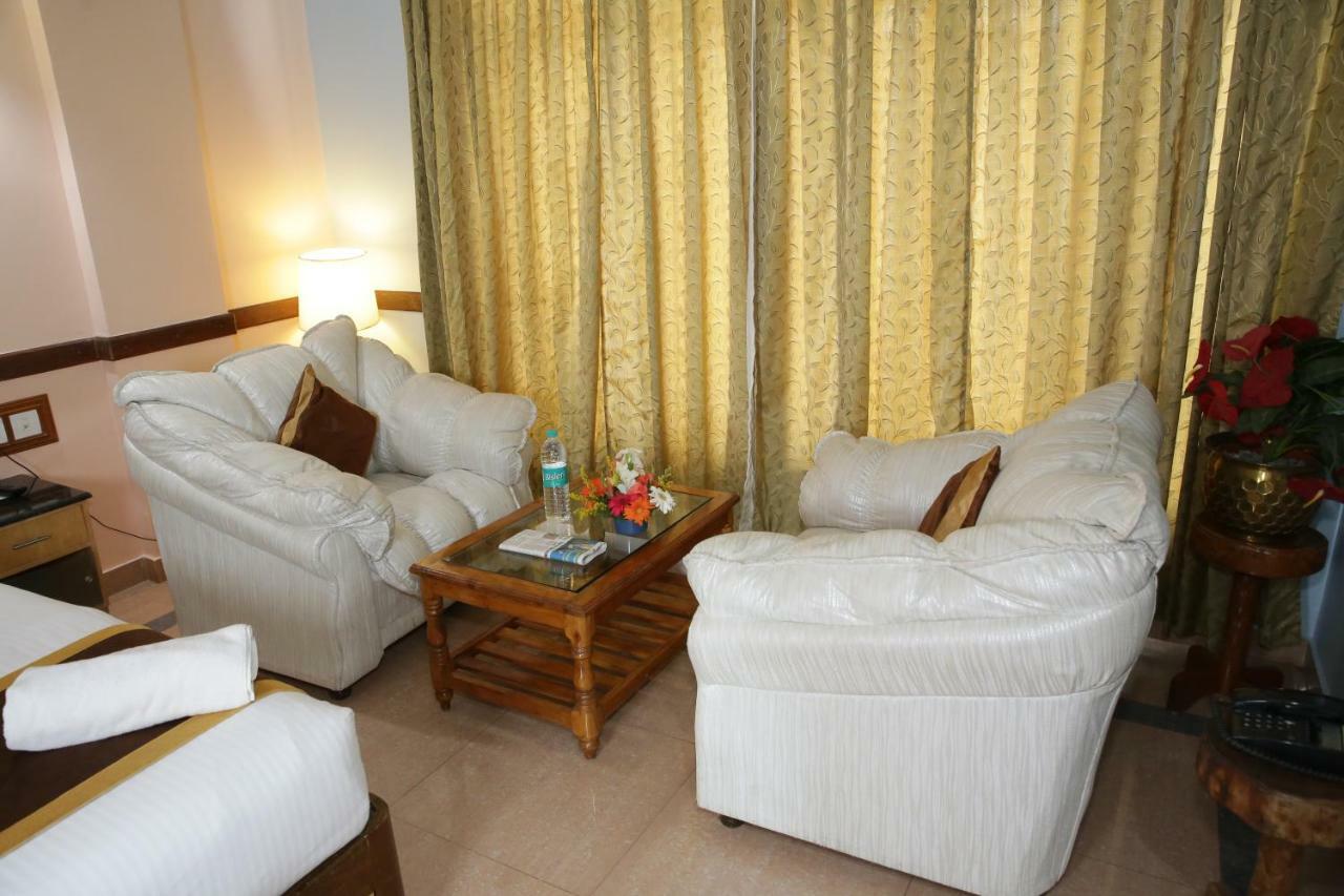 Hotel Presidency Kempegowda International Airport העיר בנגלור מראה חיצוני תמונה