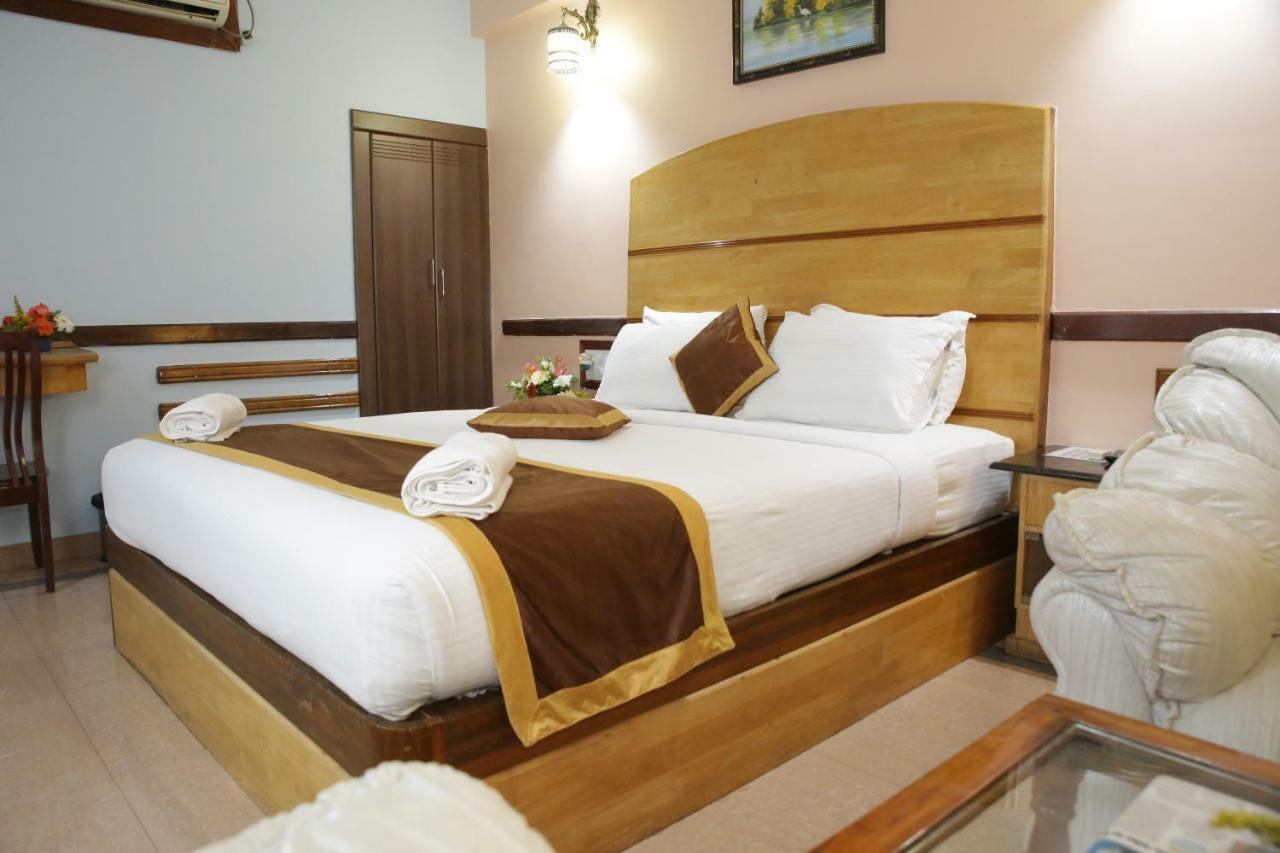 Hotel Presidency Kempegowda International Airport העיר בנגלור מראה חיצוני תמונה