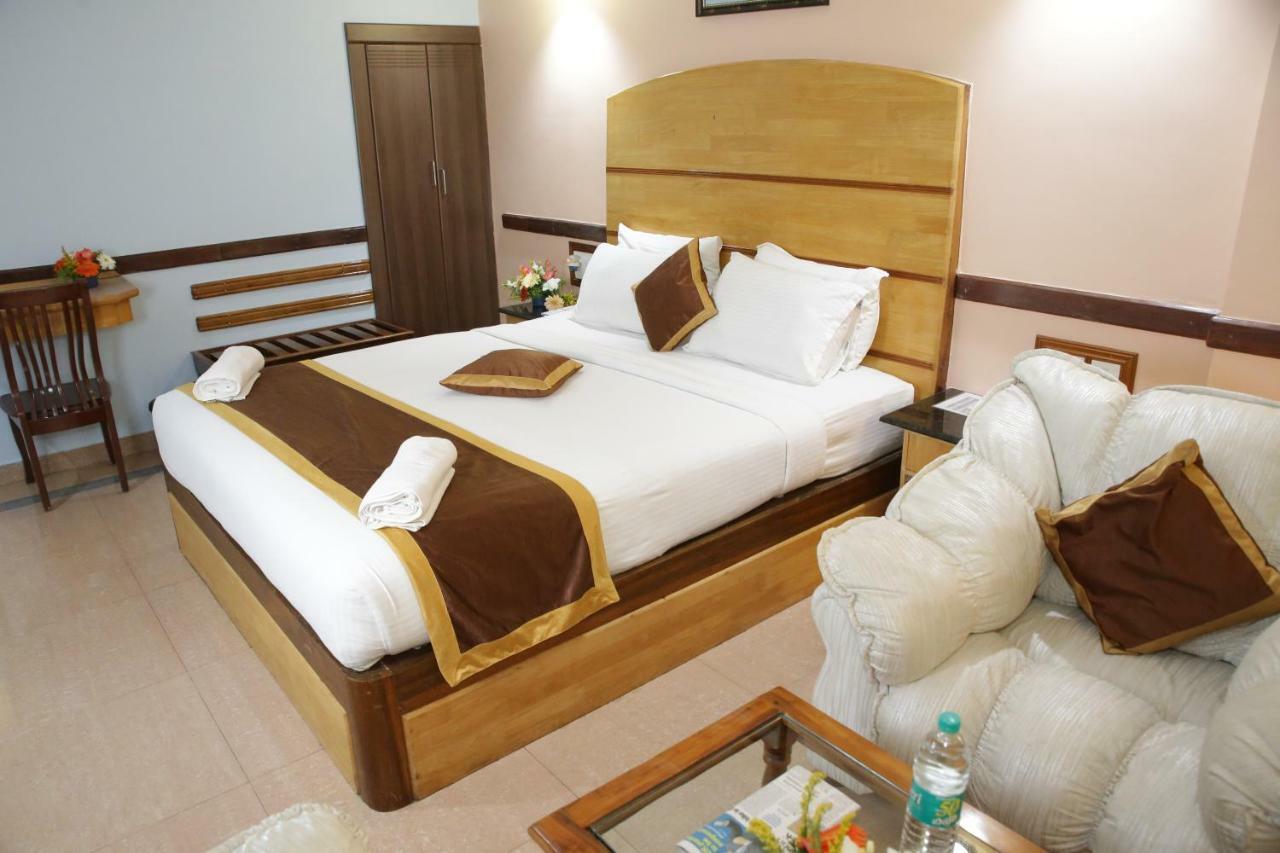 Hotel Presidency Kempegowda International Airport העיר בנגלור מראה חיצוני תמונה
